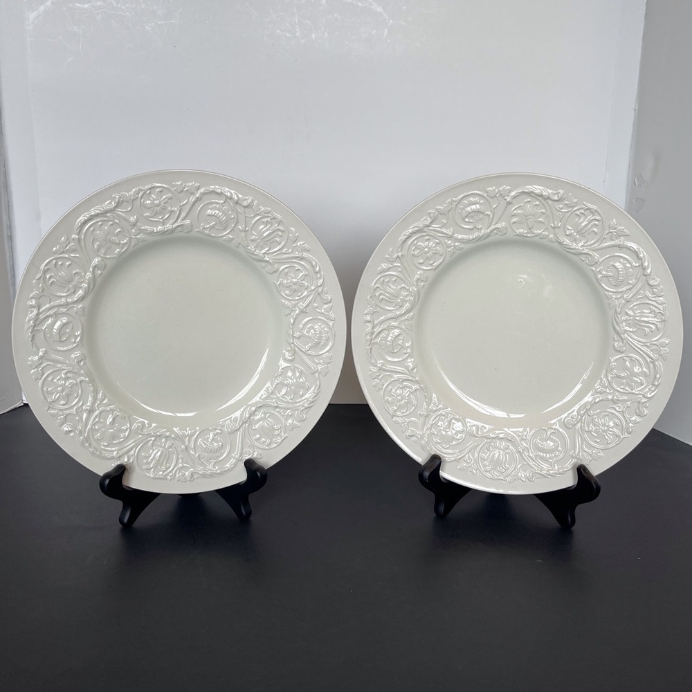Wedgwood Patrician Plate 9.5in Made in England Vintage 1950s